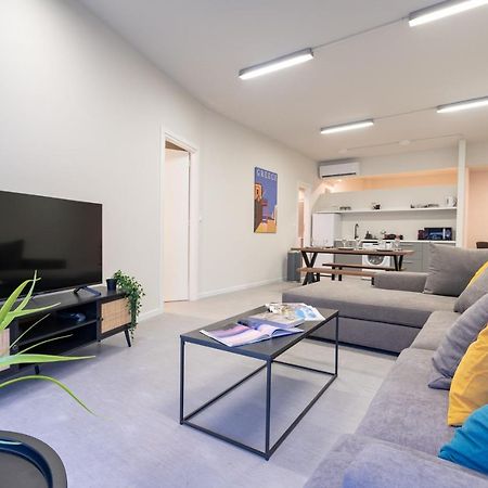 Monastiraki Metro St 2 Bedrooms 6 Pers By Mps Athens Exterior photo