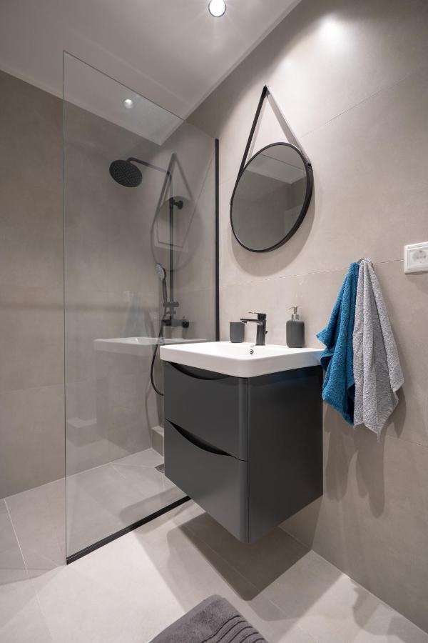 Monastiraki Metro St 2 Bedrooms 6 Pers By Mps Athens Exterior photo