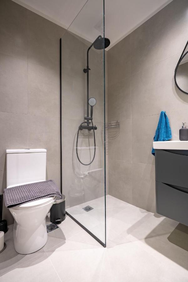 Monastiraki Metro St 2 Bedrooms 6 Pers By Mps Athens Exterior photo